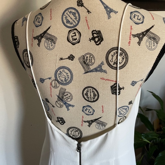 NWT -  Alice + Olivia Adrina Cowl-Neck Spaghetti-Strap High-Low Midi Dress - Picture 8 of 15